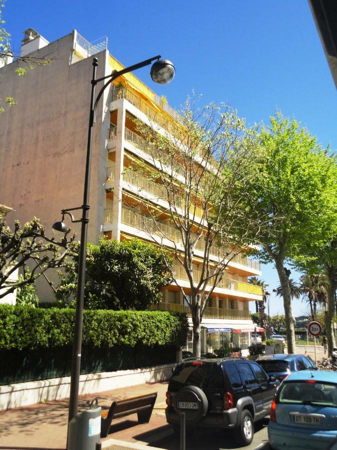 Studio Standing Bord De Mer Et Vue Antibes Esterno foto